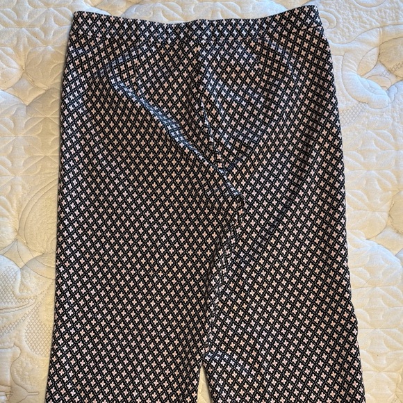 “J. JILL” Geometric Floral Stretch Ankle Pant - Picture 11 of 15